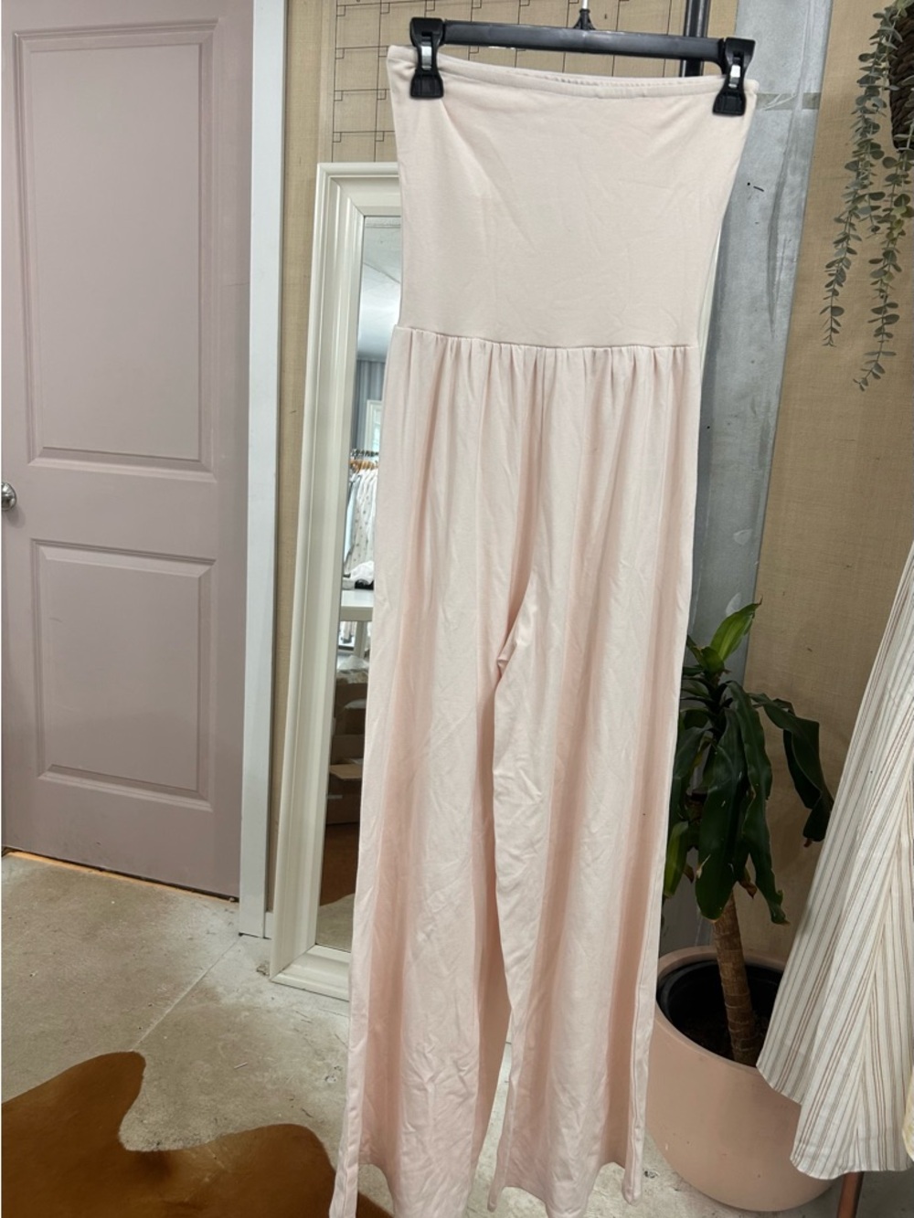Priv- Pale Pink Strapless Jumpsuit NWT Size Medium